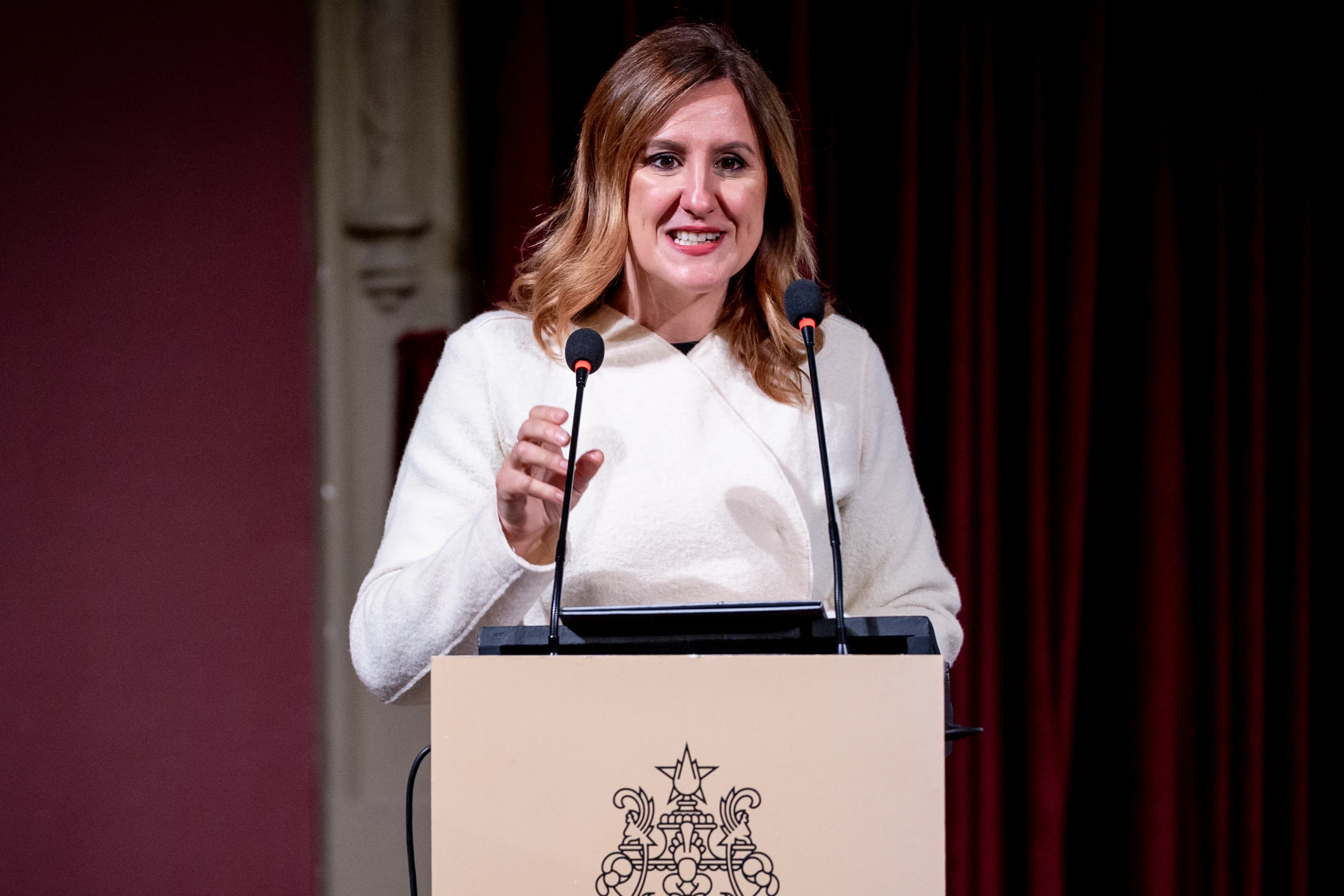 Catalá lo llama chapuza: el Gobierno improvisó la regularización y Valencia aguanta el caos