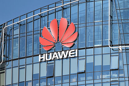 El fallo llega en un momento delicado para España, que mantiene contratos con Huawei en sistemas estratégicos