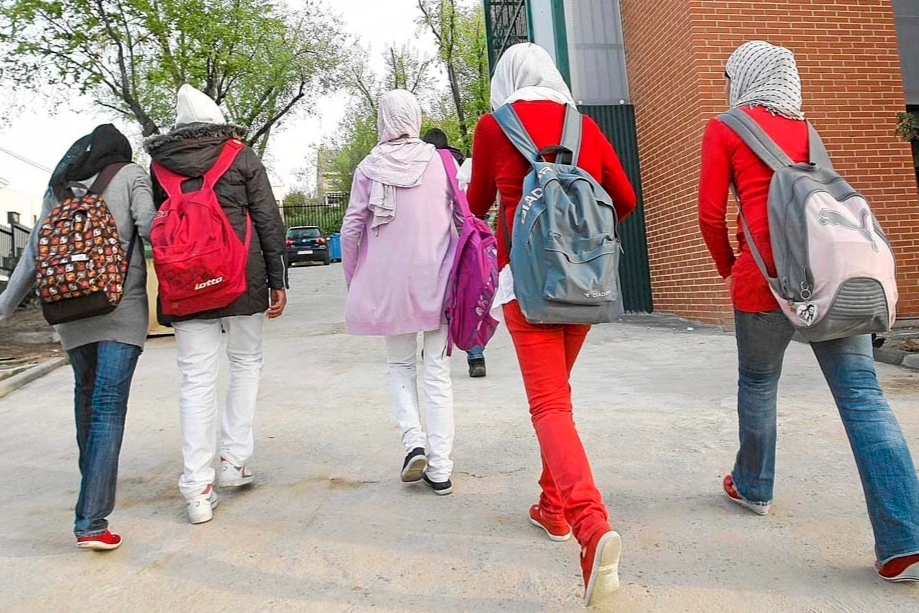 El dineral que destinó el Ministerio de Igualdad en un informe que defiende el uso del hiyab