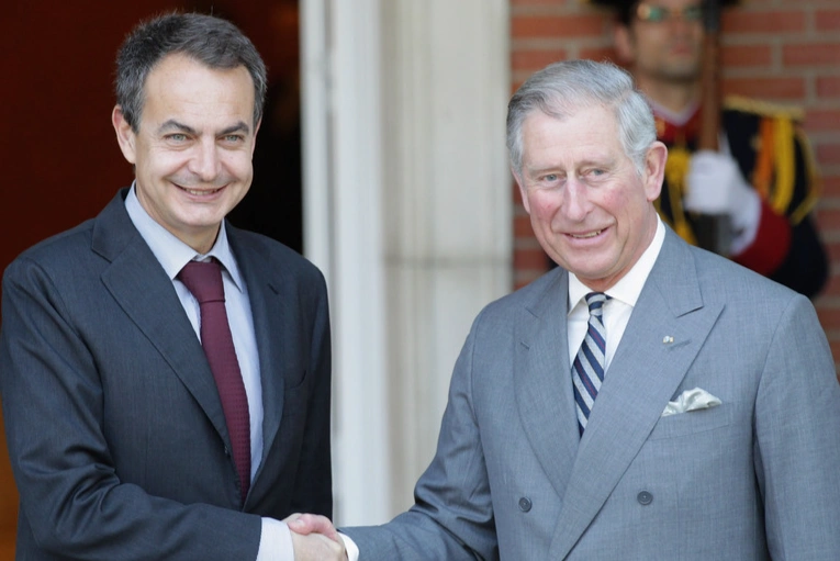 13 de abril: de Tratado de Utrecht a José Luis Rodríguez Zapatero — crónica de una decadencia
