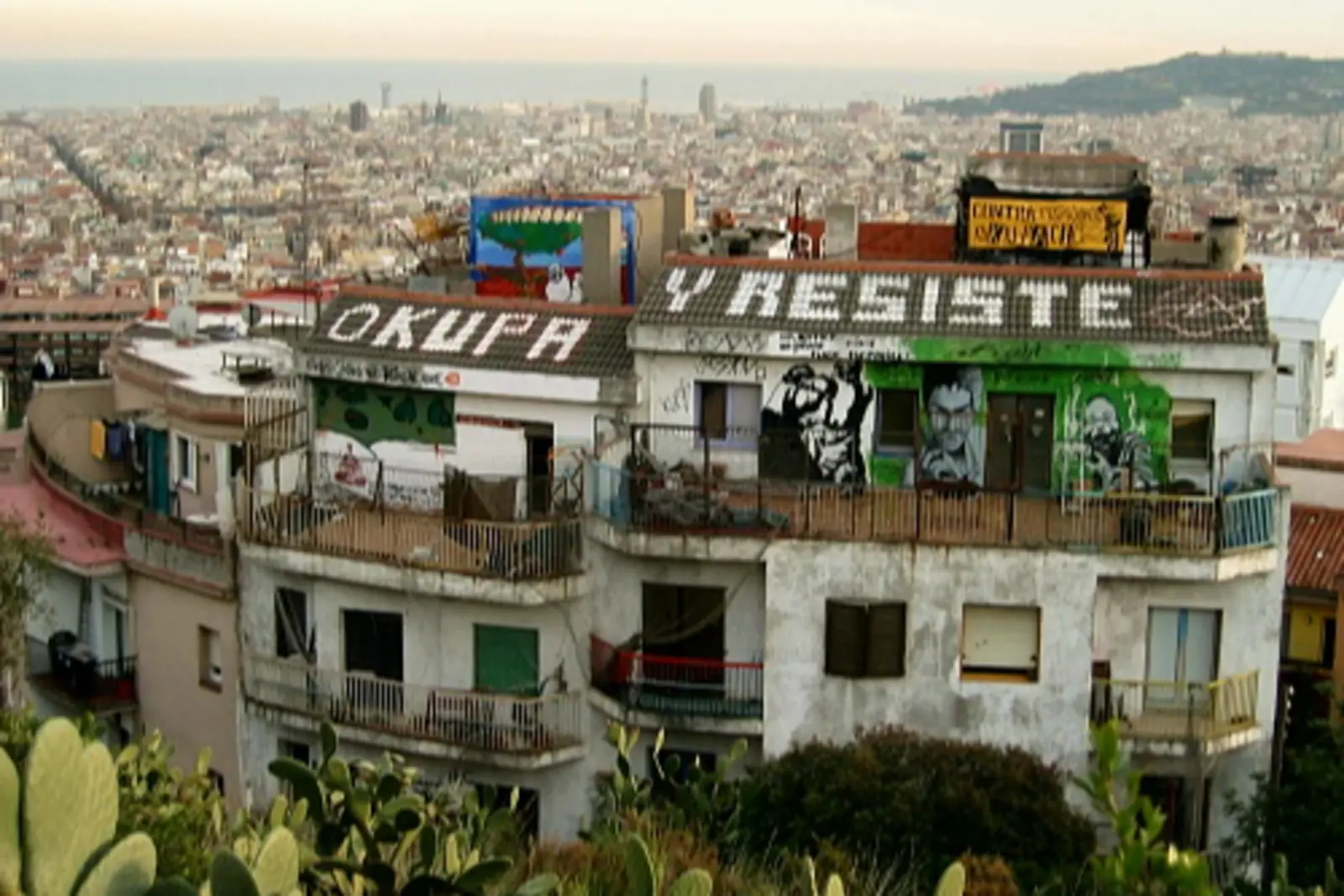 La Plataforma de Afectados por la Ocupación denuncia que la prórroga favorece la okupación de viviendas