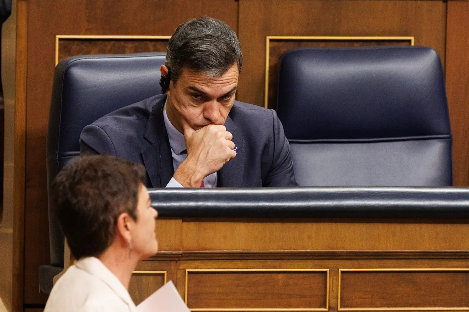 La reforma permitió que el gallego, el catalán y el euskera pasaran a emplearse de forma habitual en las sesiones parlamentarias