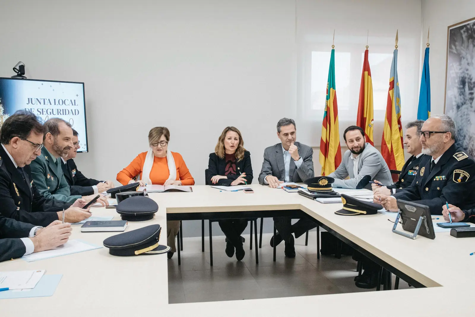 El Ayuntamiento de Castellón activa un amplio dispositivo policial y sanitario para las fiestas navideñas