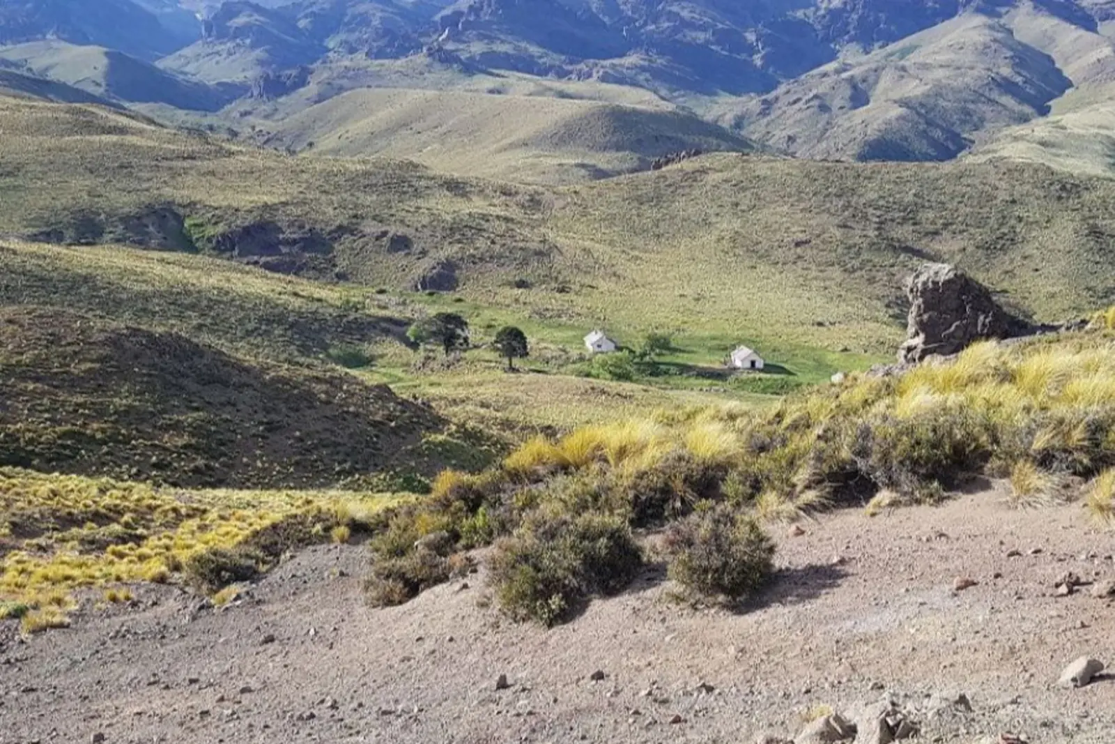 Pino Solo, la puerta escondida a un mundo de historias y paisajes milenarios