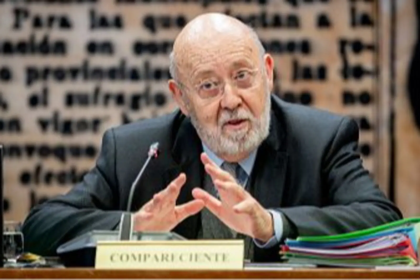 Tezanos declaró ante el Senado