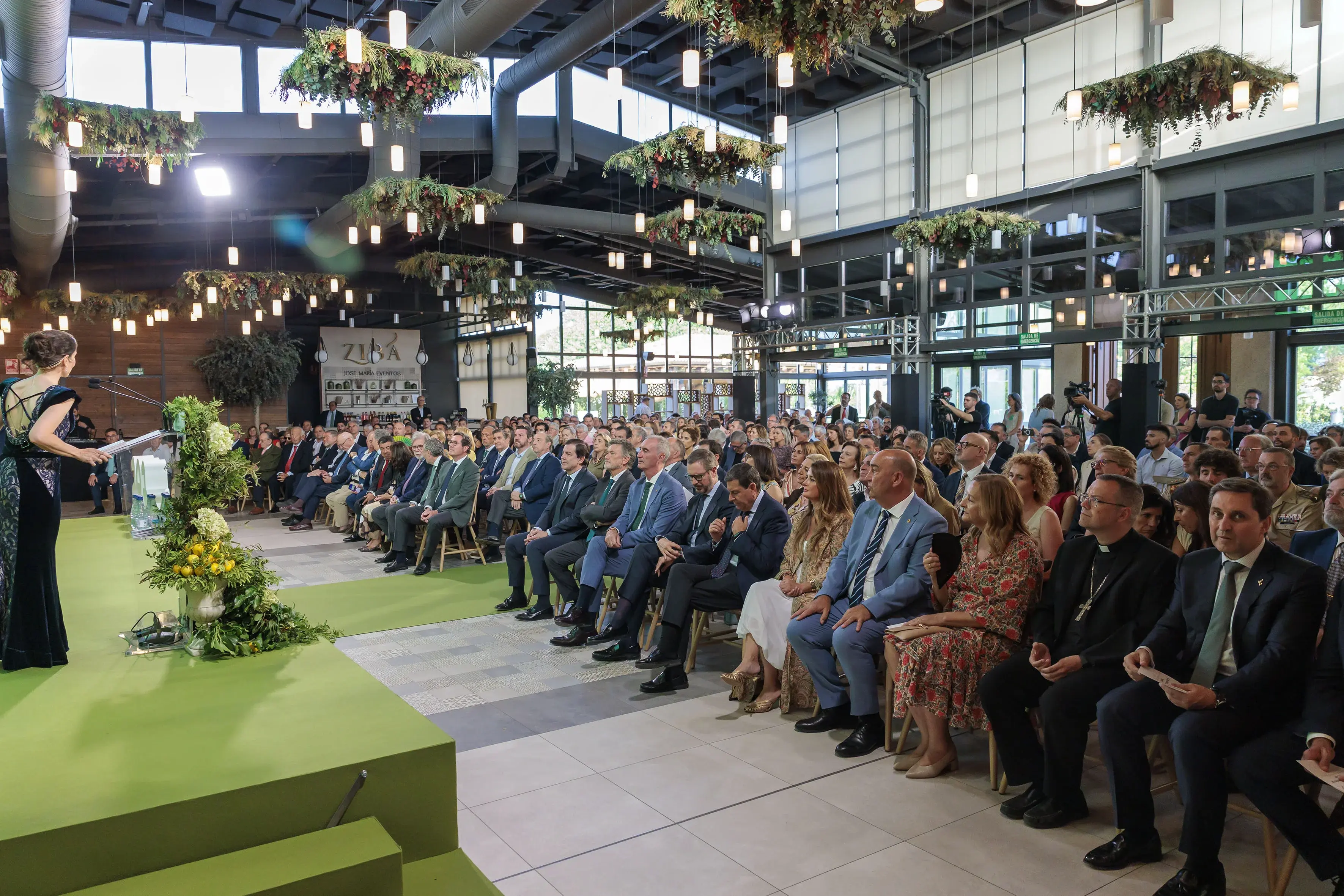 Mañueco reafirma el apoyo de la Junta a las empresas con más suelo industrial y mejores condiciones para invertir