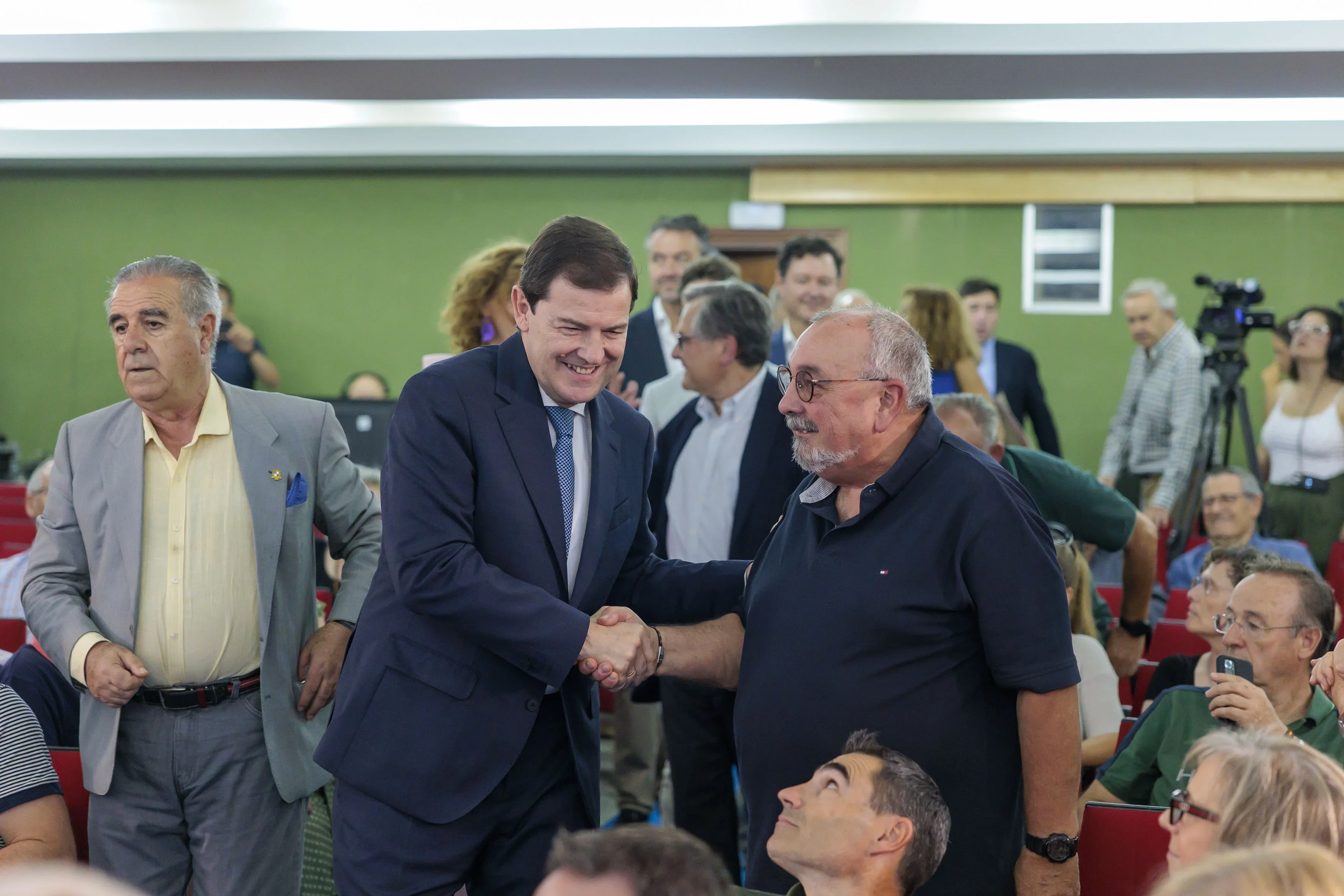 Mañueco defiende una forma de gobernar basada en la moderación, la experiencia y la eficacia