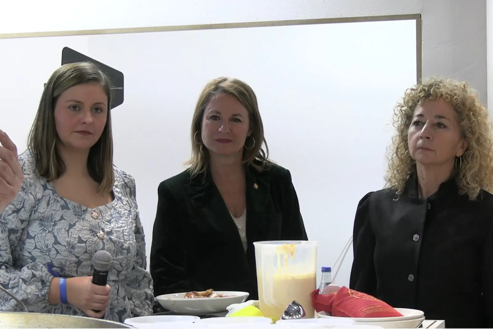 Acabamos de hacer el showcooking de arroz a banda con su patata u pulpo acompañado de un alioli típico