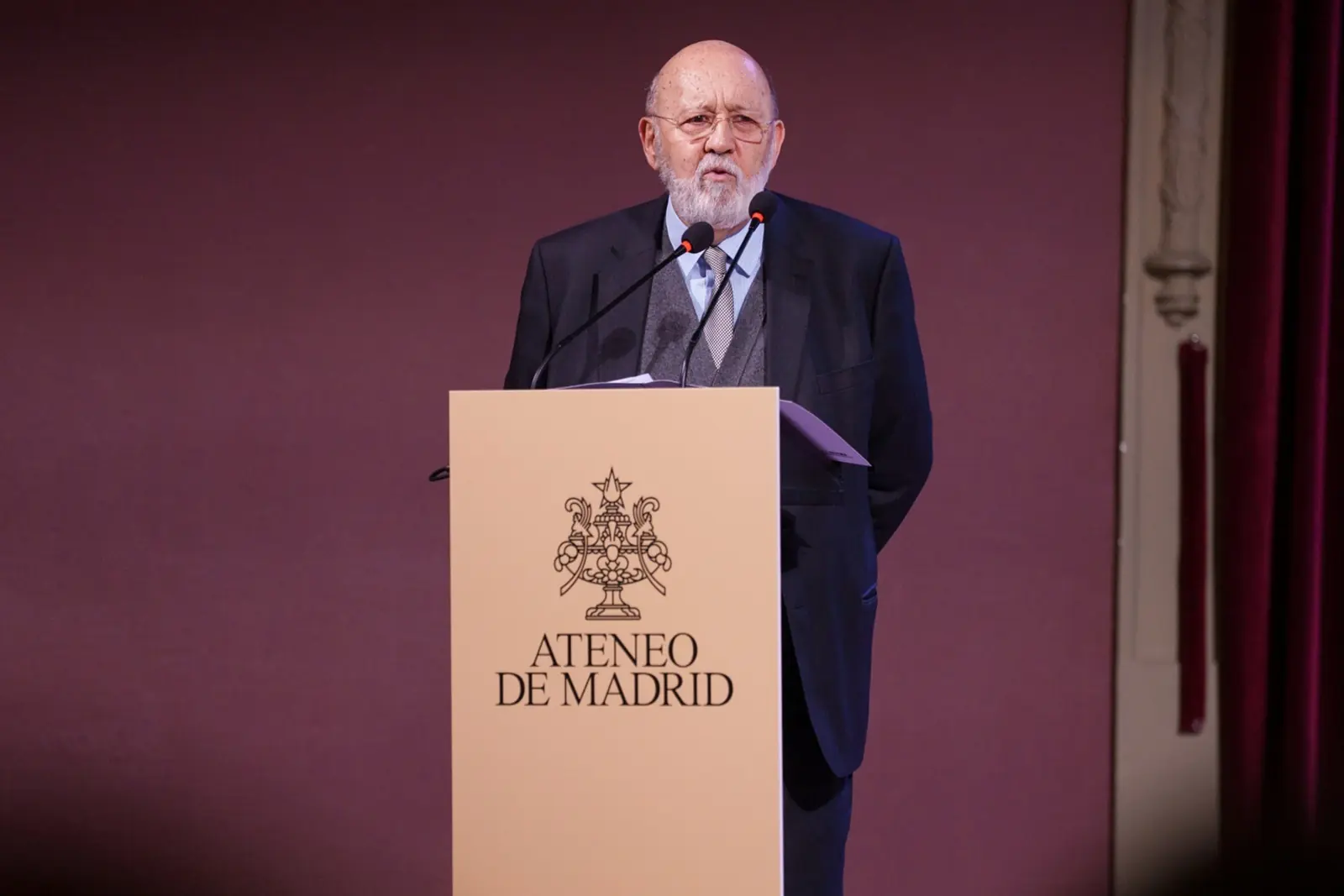 El CIS de Tezanos ha sido objeto de críticas anteriormente