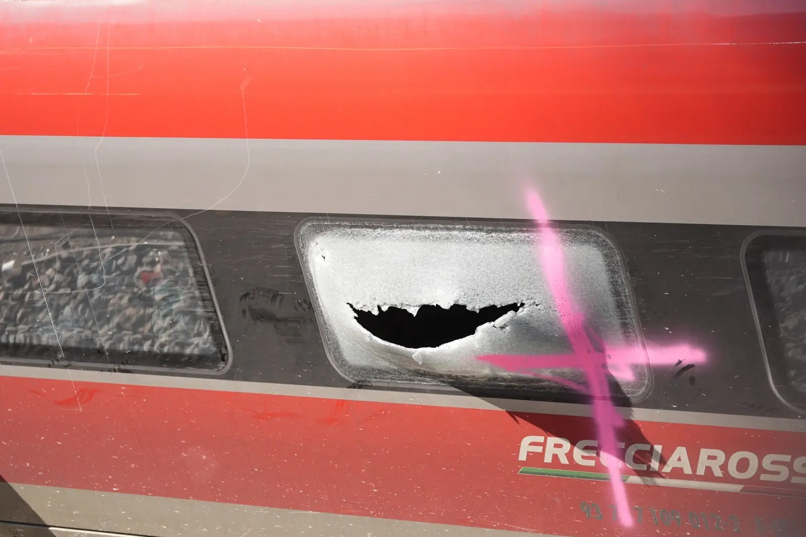 Entrando en detalle, las califica de “humillantes” para quienes han perdido a un familiar