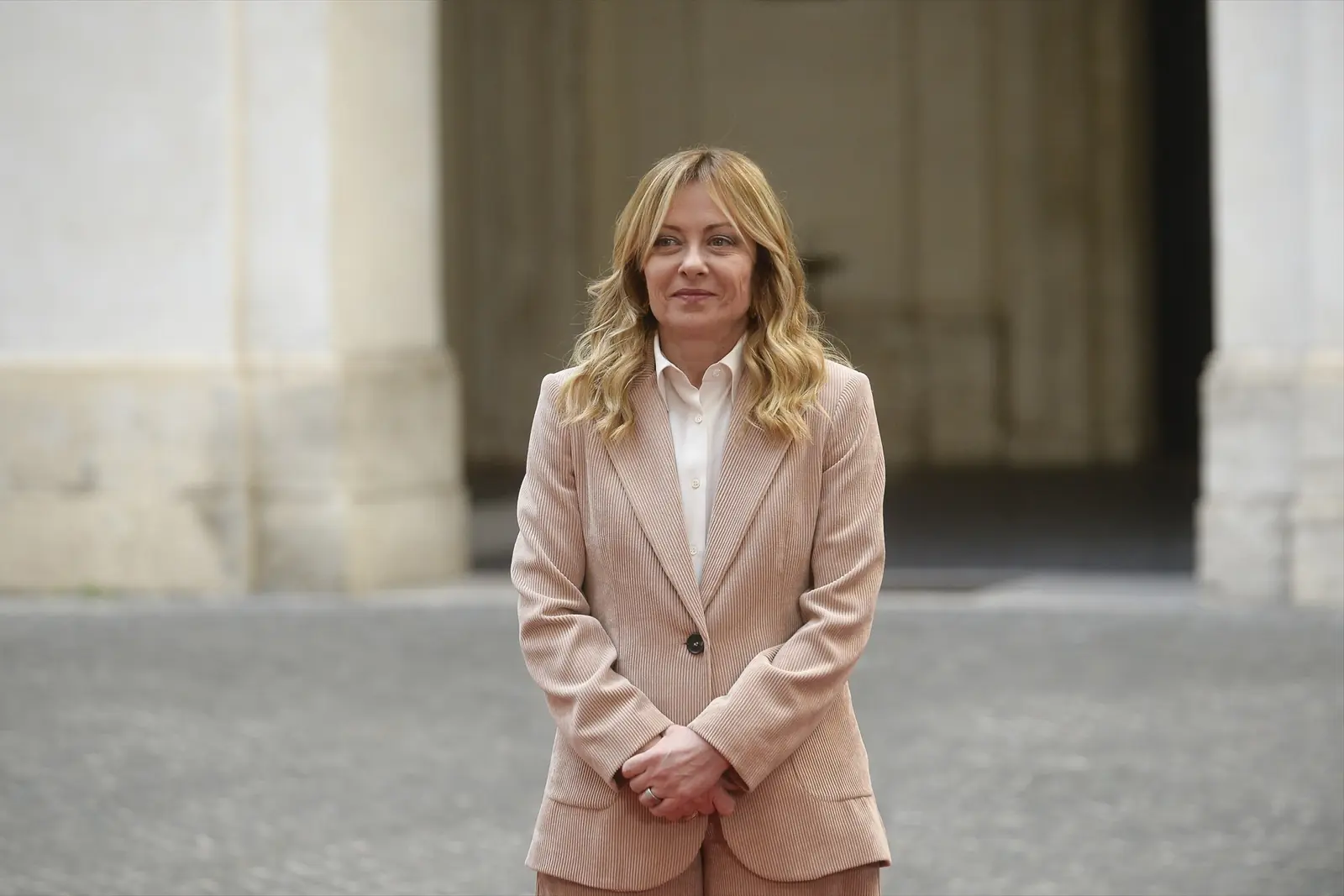 La iniciativa incluye la posibilidad de bloquear embarcaciones con inmigrantes antes de que alcancen el territorio italiano