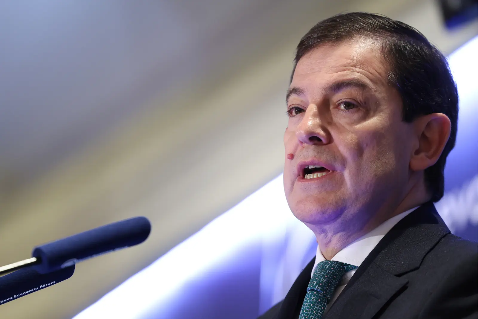 Mañueco apuesta por fiscalidad mínima.