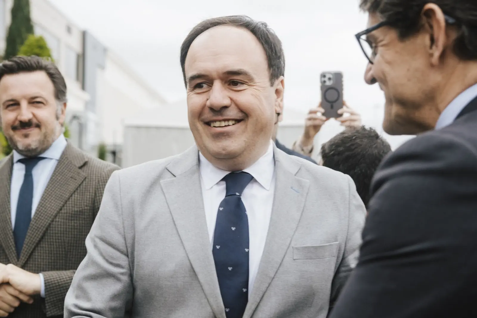 Pérez Llorca destaca que la Comunidad Valenciana reduce el desempleo en febrero frente al repunte nacional