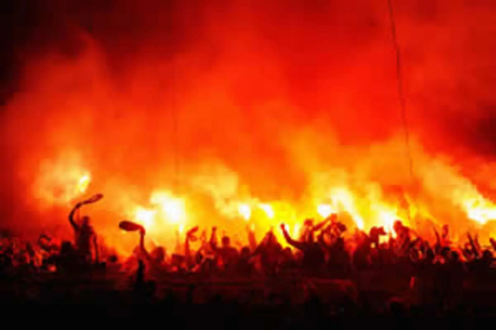 El fútbol moderno: del barro y el puro al quirófano del VAR