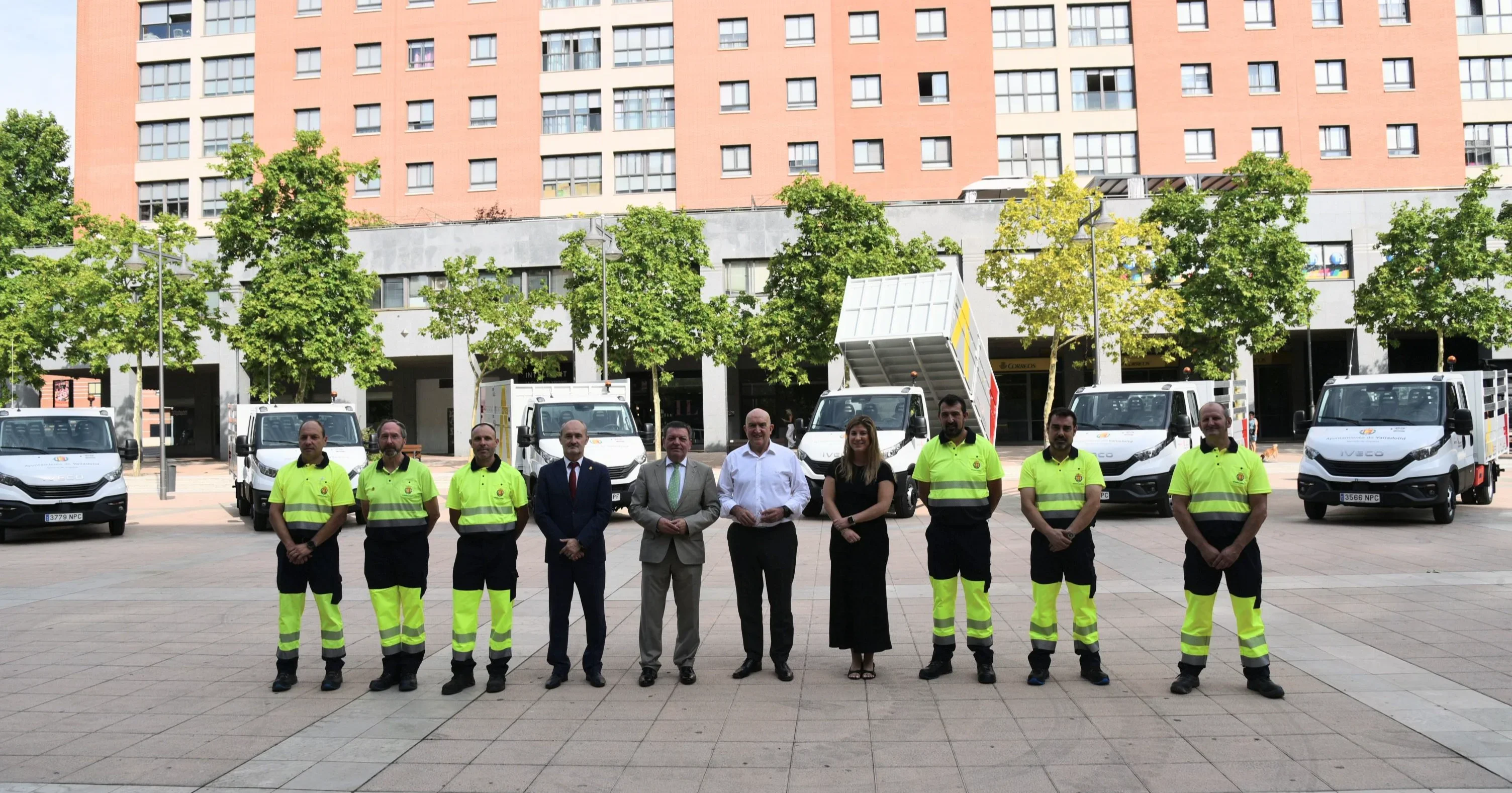 La Junta de Castilla y León financia la renovación de la flota de limpieza de Valladolid con seis nuevos vehículos