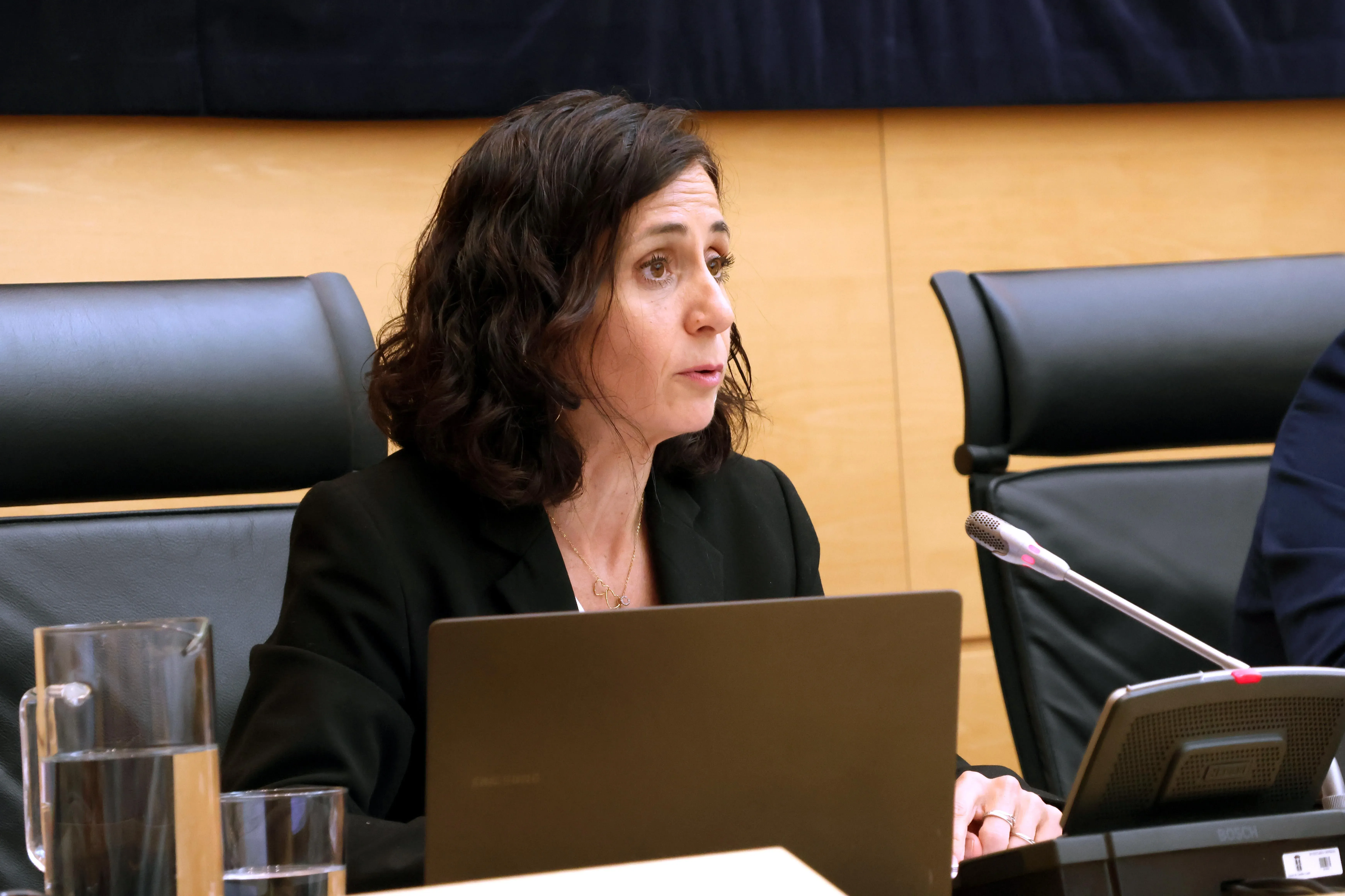La Junta de Castilla y León bonificará el 60 % de los peajes y dará ayudas de hasta 900 euros para el carné de conducir