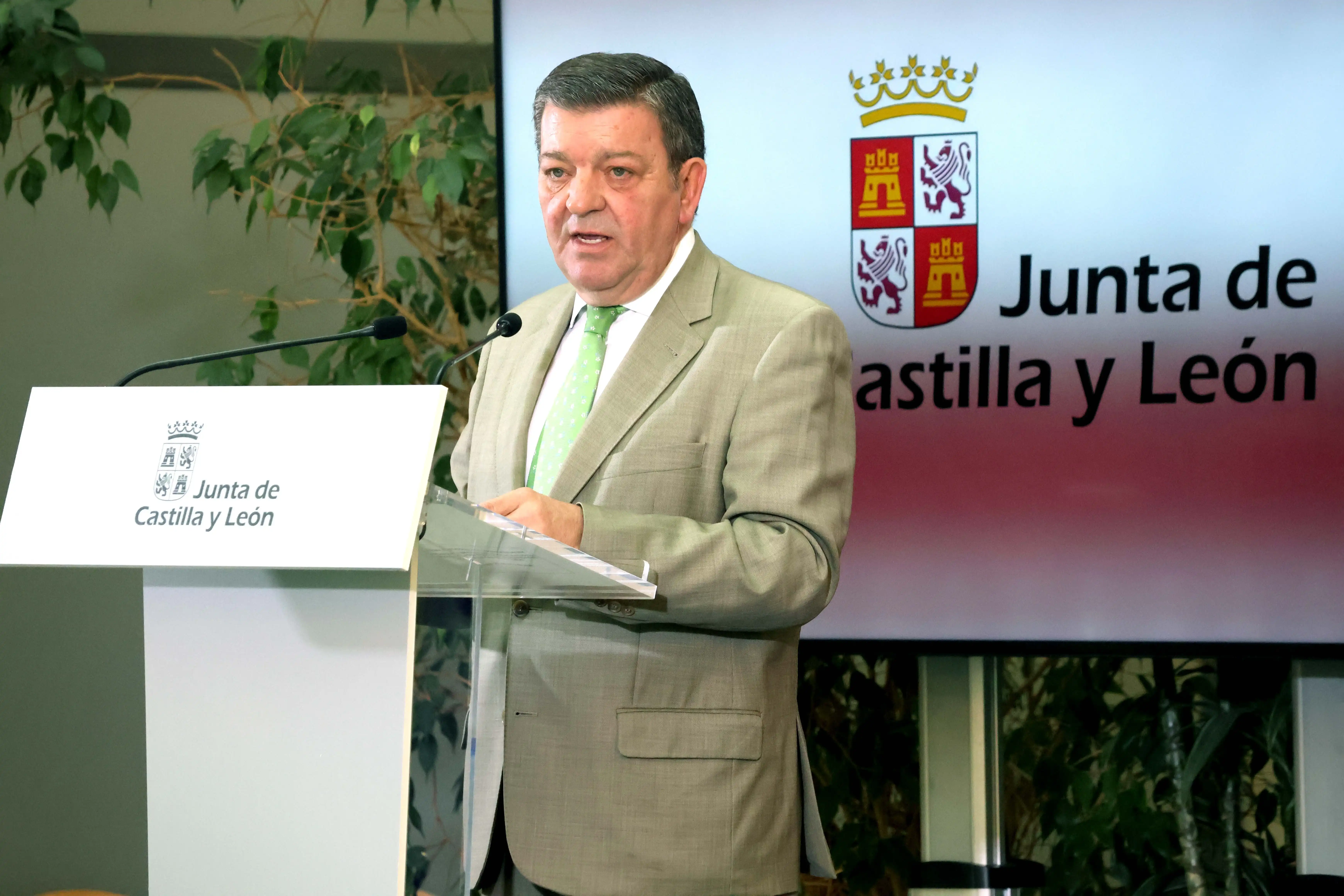 La Junta y las universidades públicas de Castilla y León impulsan becas para favorecer el retorno del talento