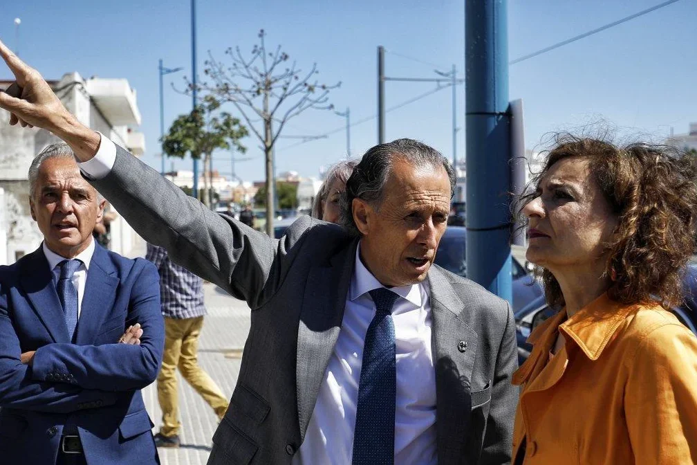 El alcalde de Chiclana del PSOE pide a Montero facilitar la investidura de Juanma Moreno para “ayudar” a Andalucía