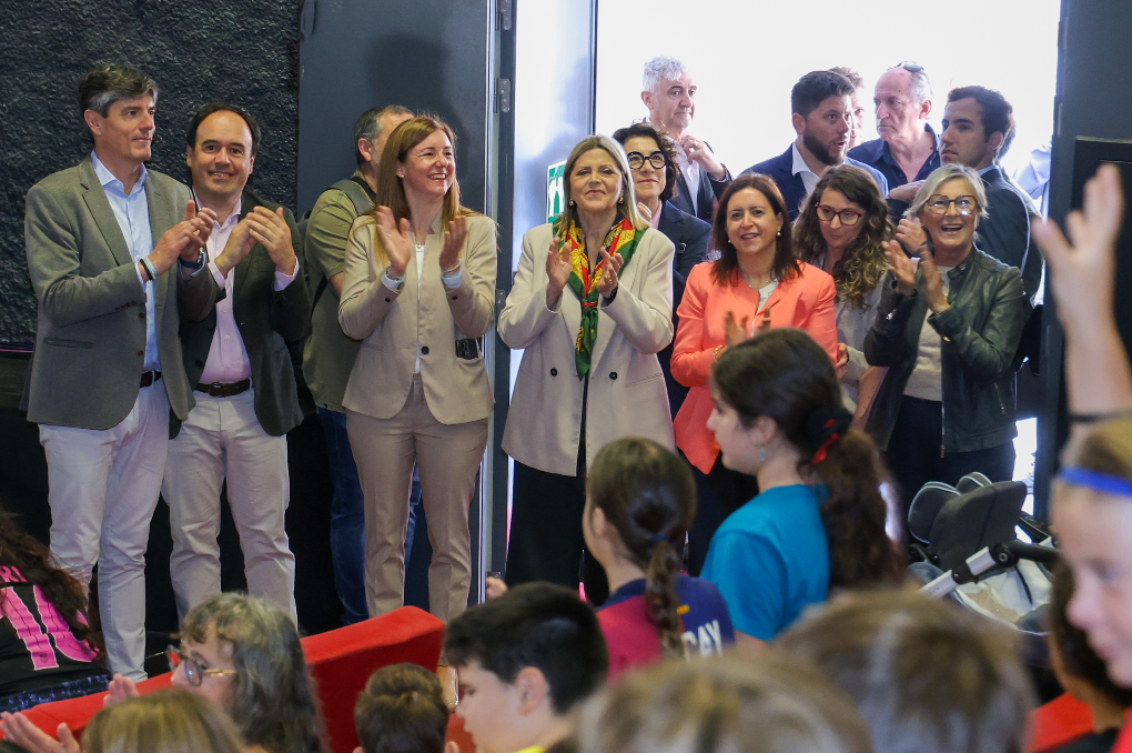 Pérez Llorca impulsa el papel de las artes en la educación como herramienta de inclusión y creatividad