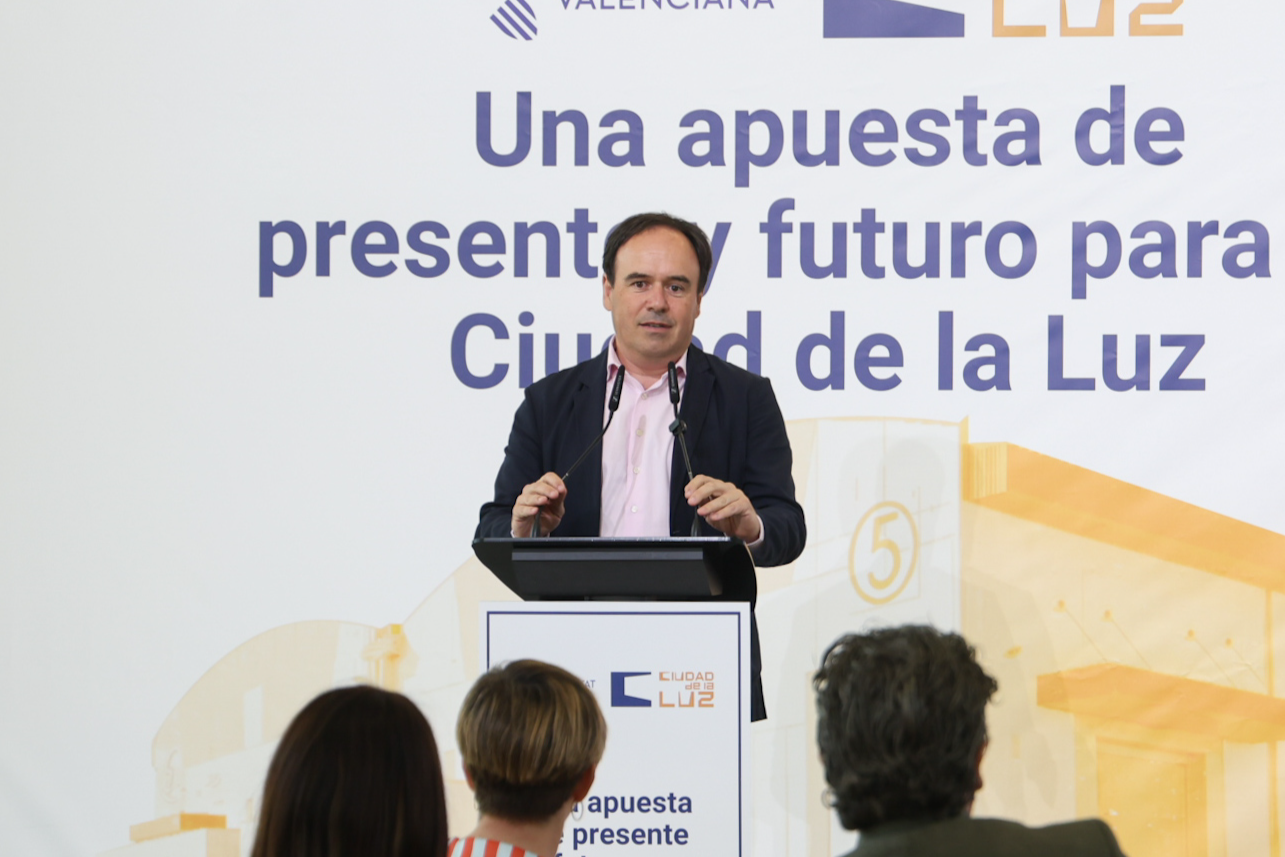 Juanfran Pérez Llorca celebra la llegada de Good Films Studios a Ciudad de la Luz como impulso al audiovisual valenciano