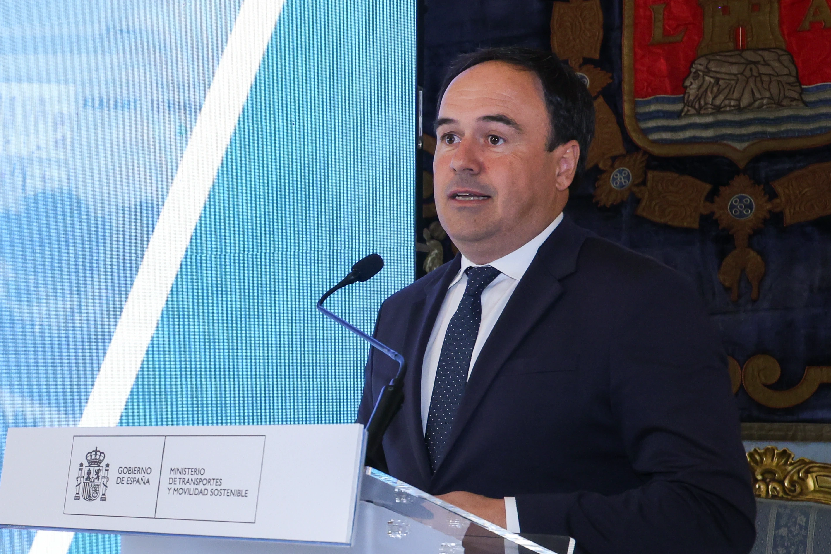 Pérez Llorca anuncia un aparcamiento subterráneo en la Estación Central del TRAM d’Alacant