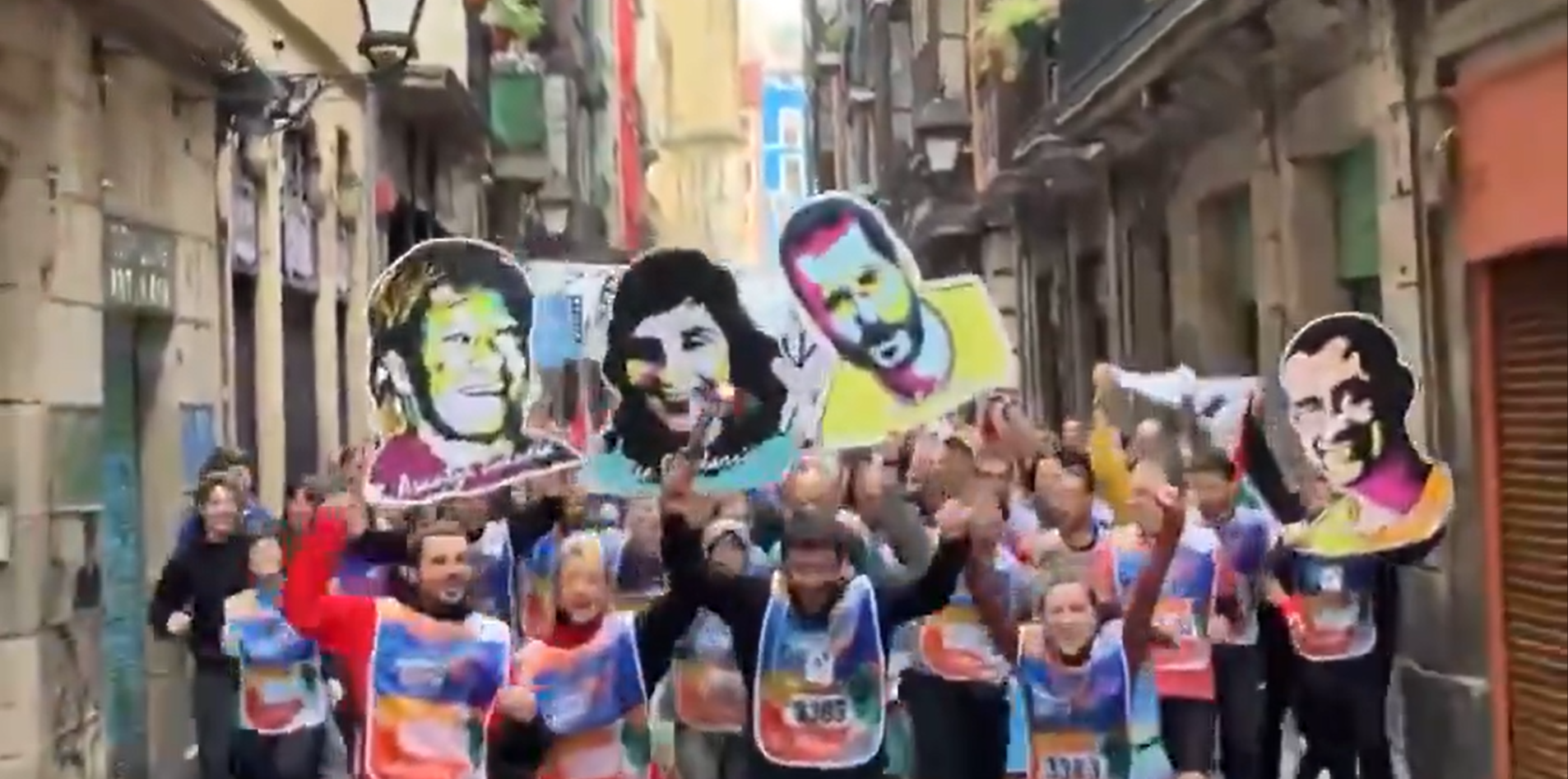 Durante el desarrollo de la carrera se han registrado denuncias de distintos colectivos sobre la aparición de imágenes de etarras condenados por terrorismo 