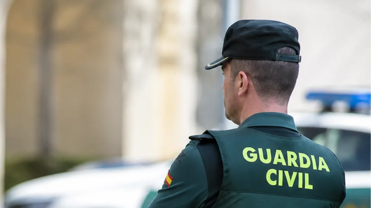 La actuación policial forma parte de una investigación judicial por la presunta comisión de delitos de prevaricación