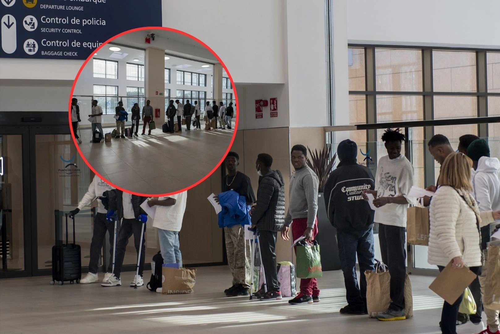 El Gobierno de Sánchez habilitará ventanillas en Correos y la Seguridad Social para regularizar a inmigrantes