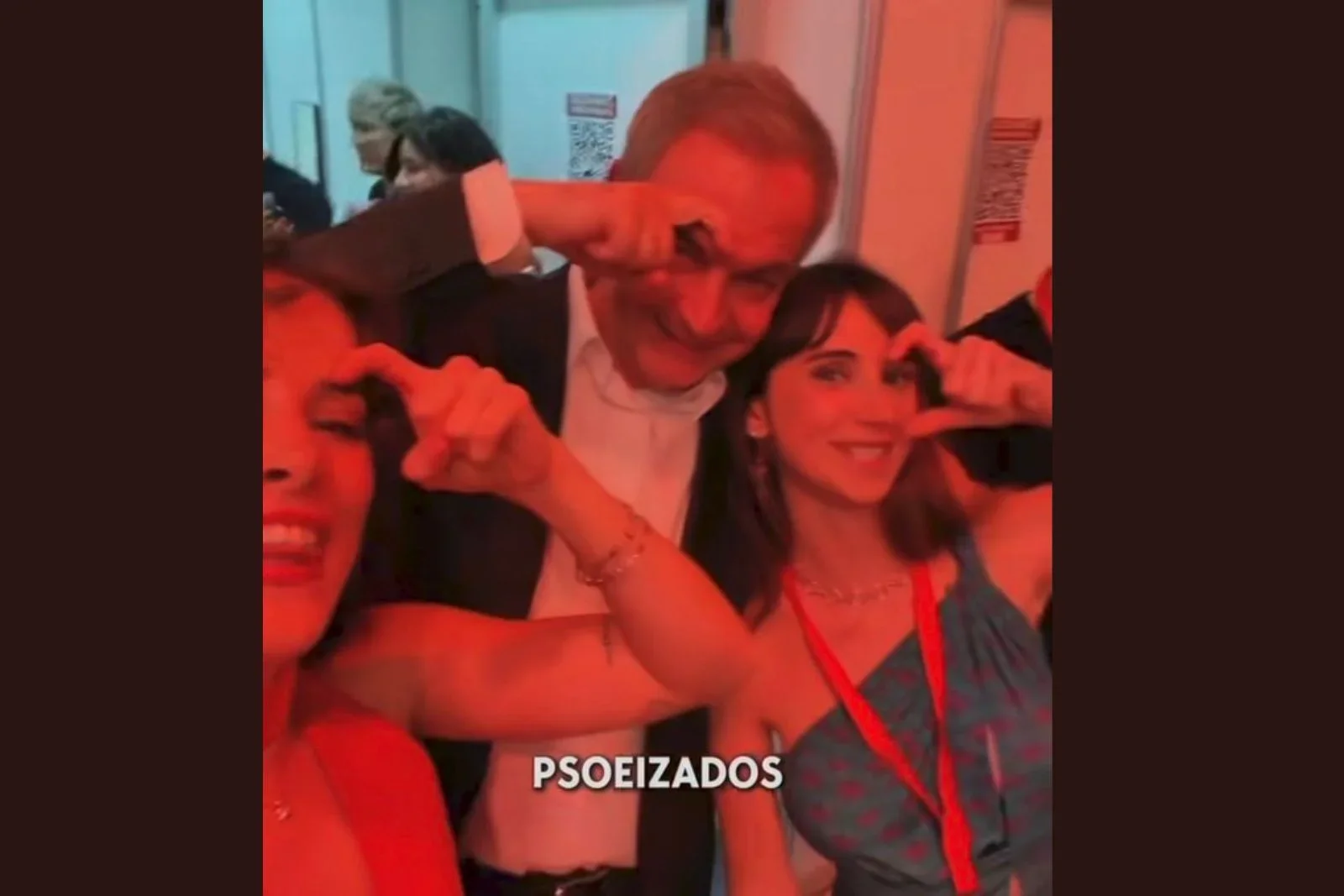 Presentan a una activista de izquierdas como 'una joven'