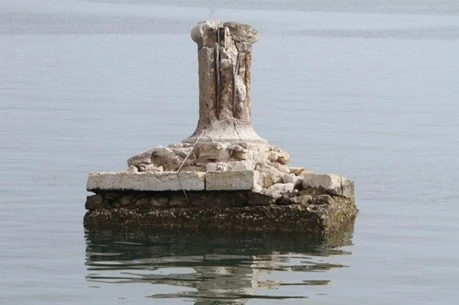 La Generalitat rehabilitará seis puntos de los históricos amarres ‘Duque de Alba’ del puerto de Denia