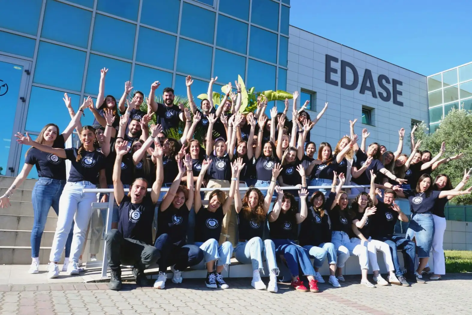 Urgencia en contratación de asesores en
España: EDASE lanza 100 becas para captar
personal