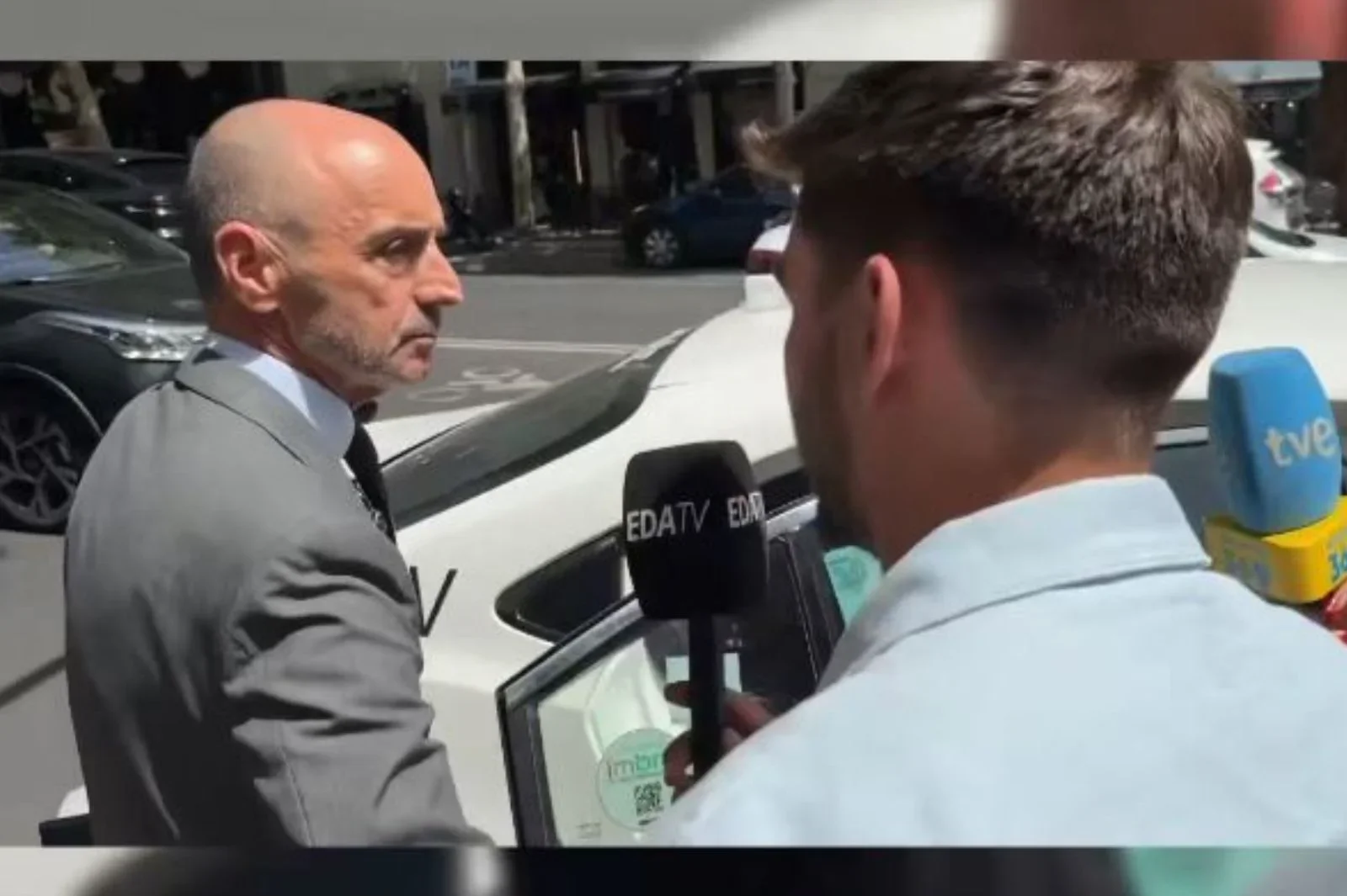 EDATV pregunta a "Julito" Martínez por el rescate de Plus Ultra y Zapatero