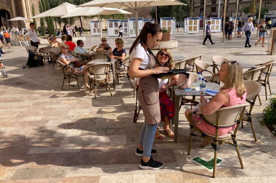 Victoria para la hostelería valenciana: el Supremo anula la distancia mínima entre terrazas impuesta por el Botànic