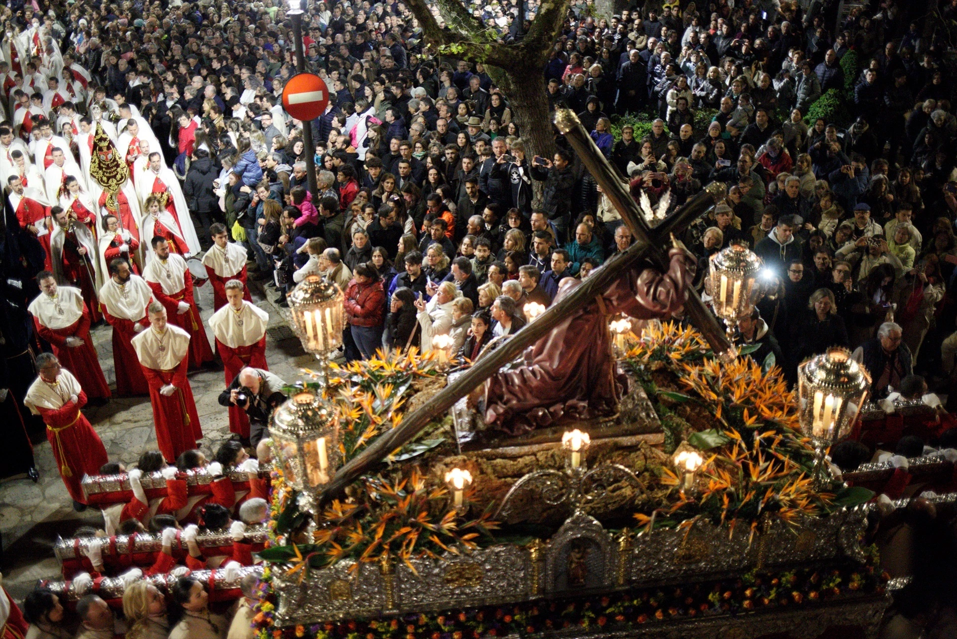 Valladolid celebra su Semana Santa en ‘Tres Encuentros’, entre fotografía y tradición