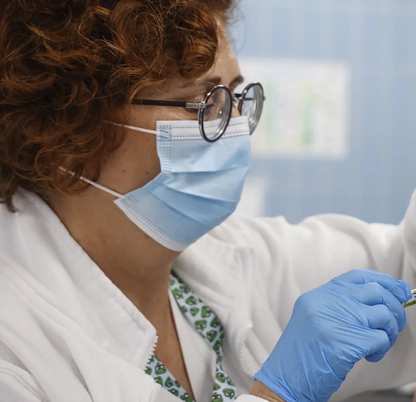 La Sanidad valenciana reduce de 61 a 17 días la espera para operar a pacientes con riesgo vital