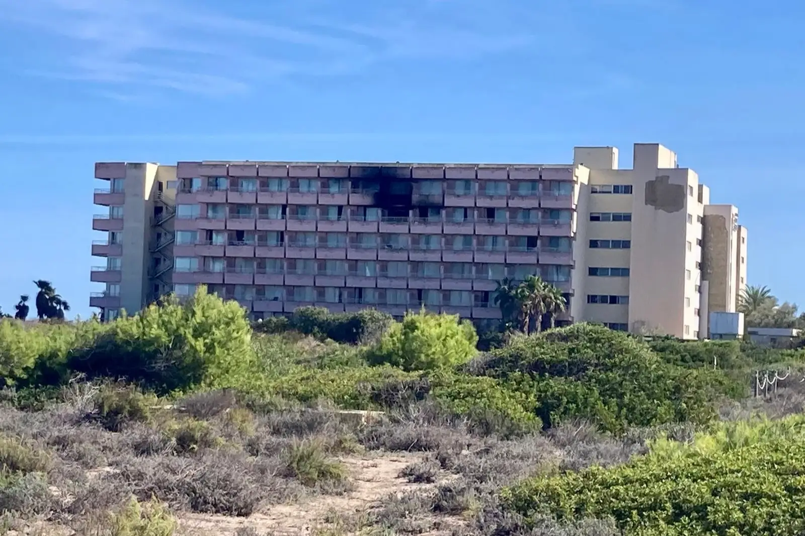 El Ayuntamiento de València apuesta por rescatar el hotel Sidi Saler tras 15 años de abandono