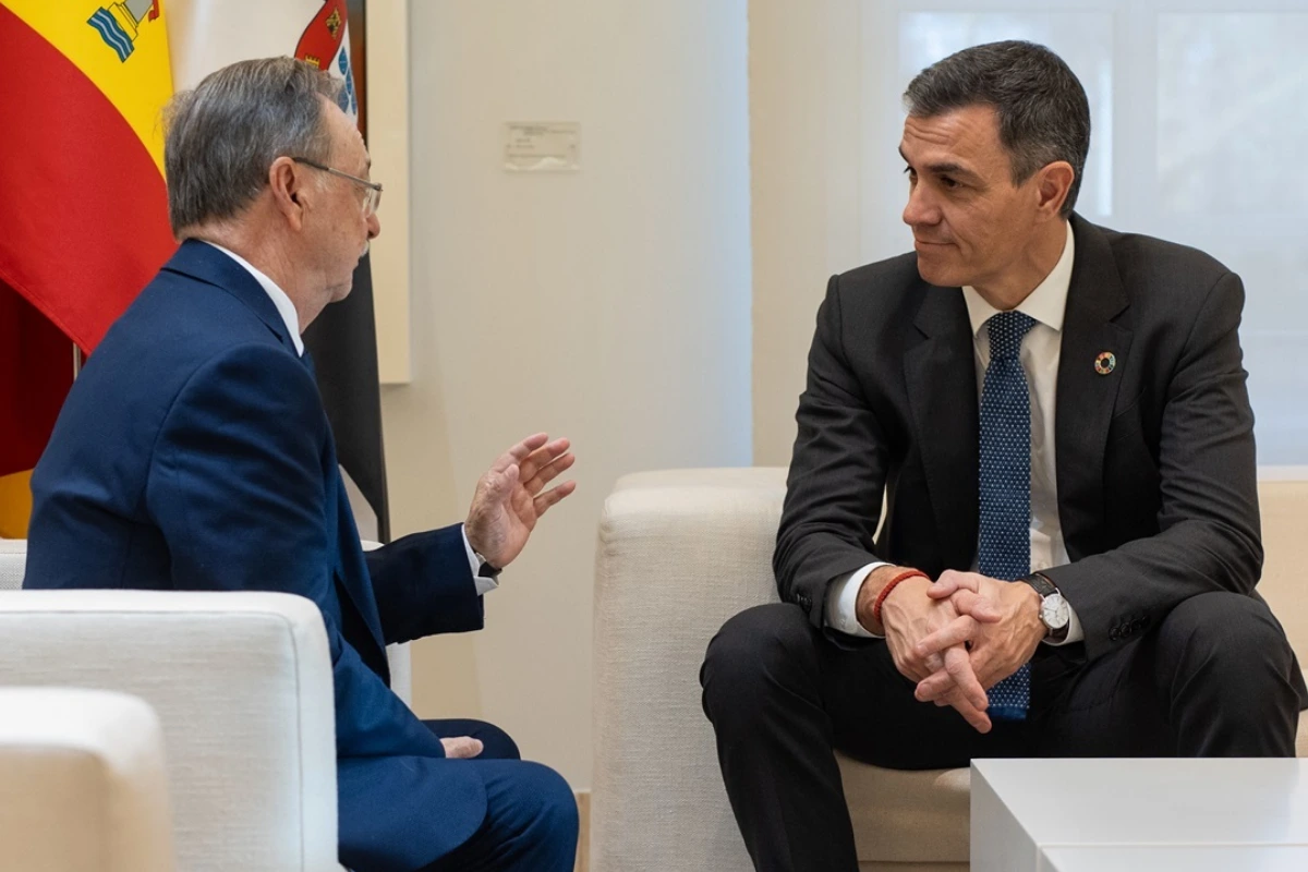 Vivas acusa a Sánchez de proteger a Marruecos