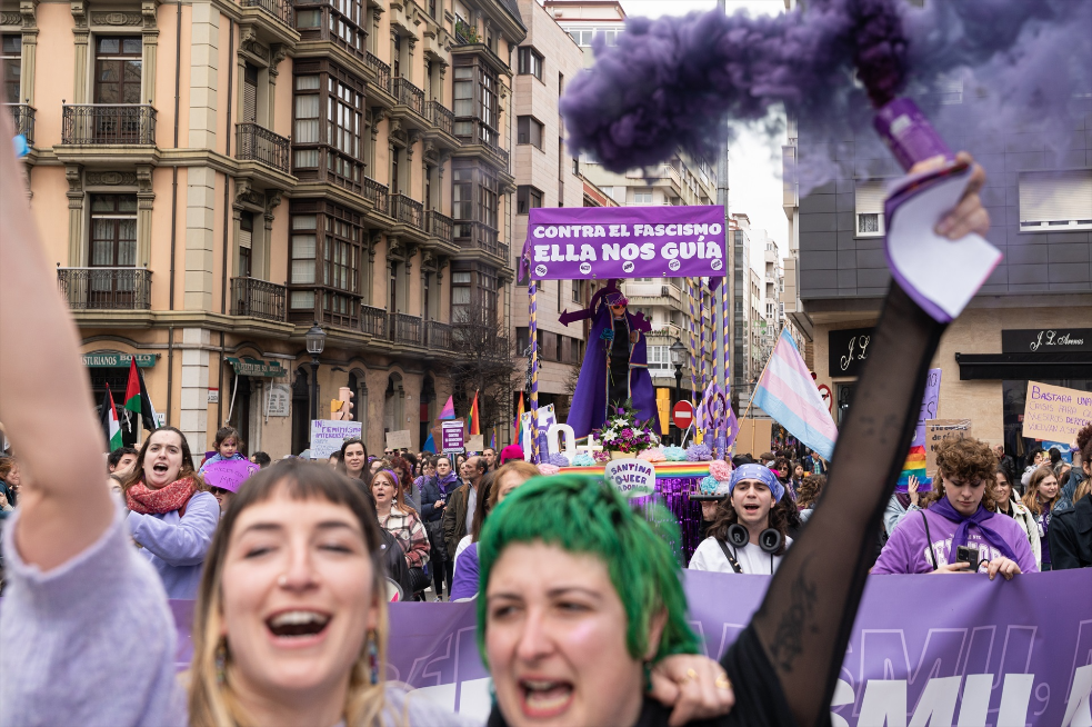 Así es la 'Santina Queer', que ha acabado bajo investigación por un posible delito religioso