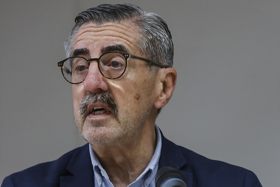 Un juez cita como investigado al excomisionado de la DANA por la supuesta falsificación de un título