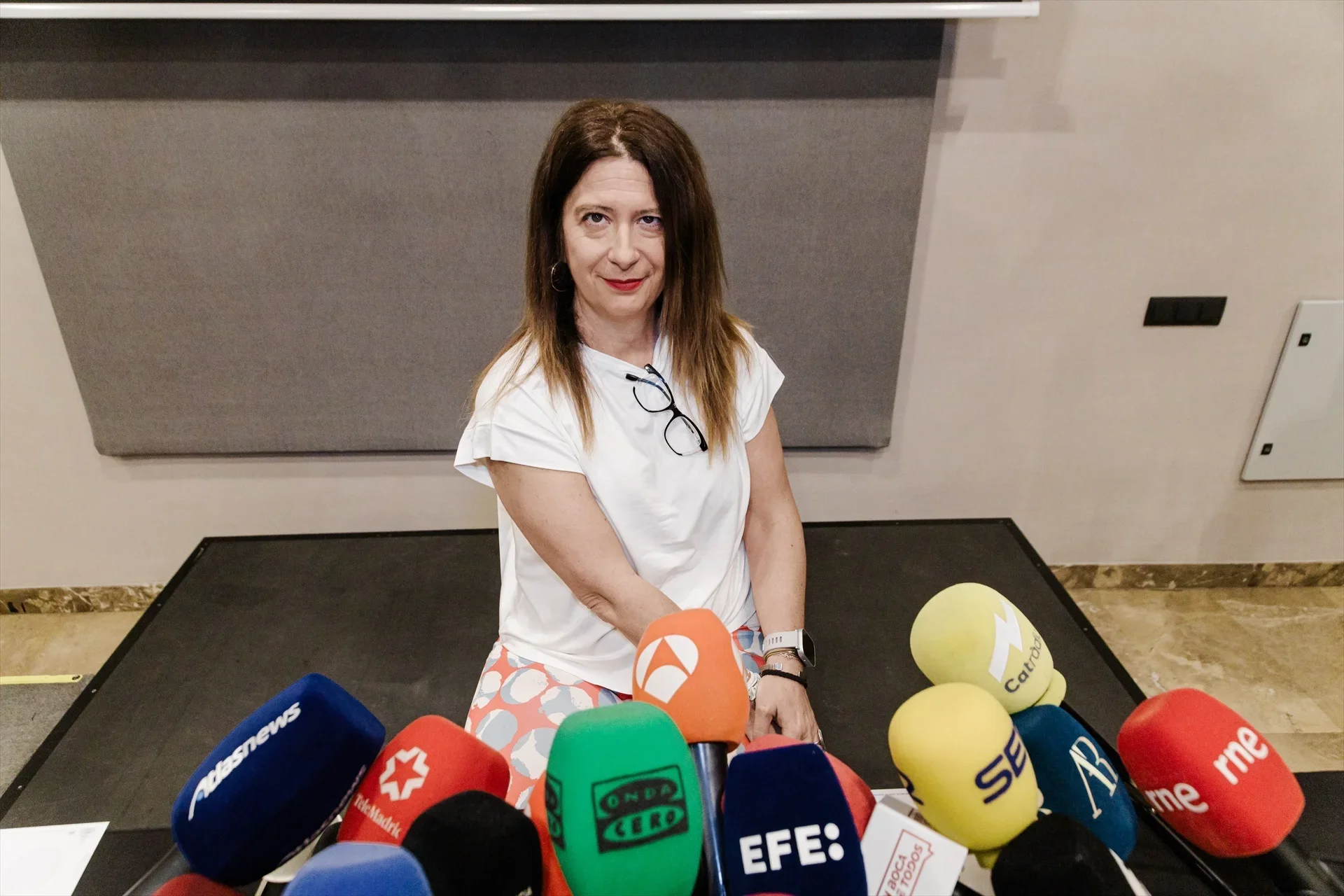 Uno de los aspectos que más destaca el informe es la relación que Serrano mantenía con Leire Díez