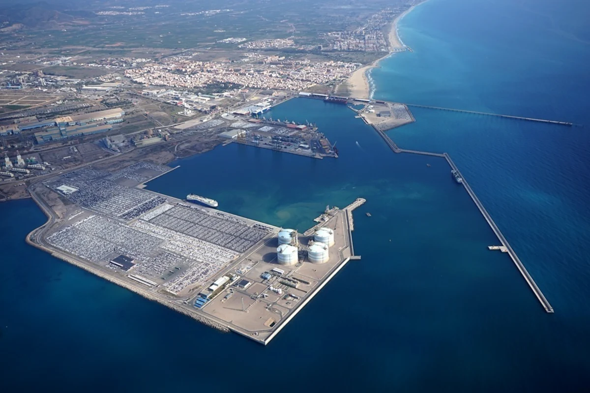Las exportaciones valencianas crecen, pero las importaciones lo hacen al doble de ritmo