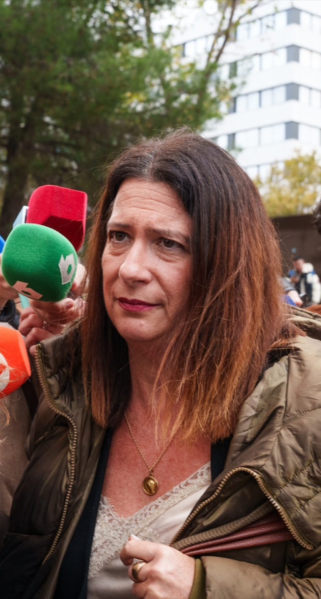 Leire Díez y el auto sobre sus cloacas