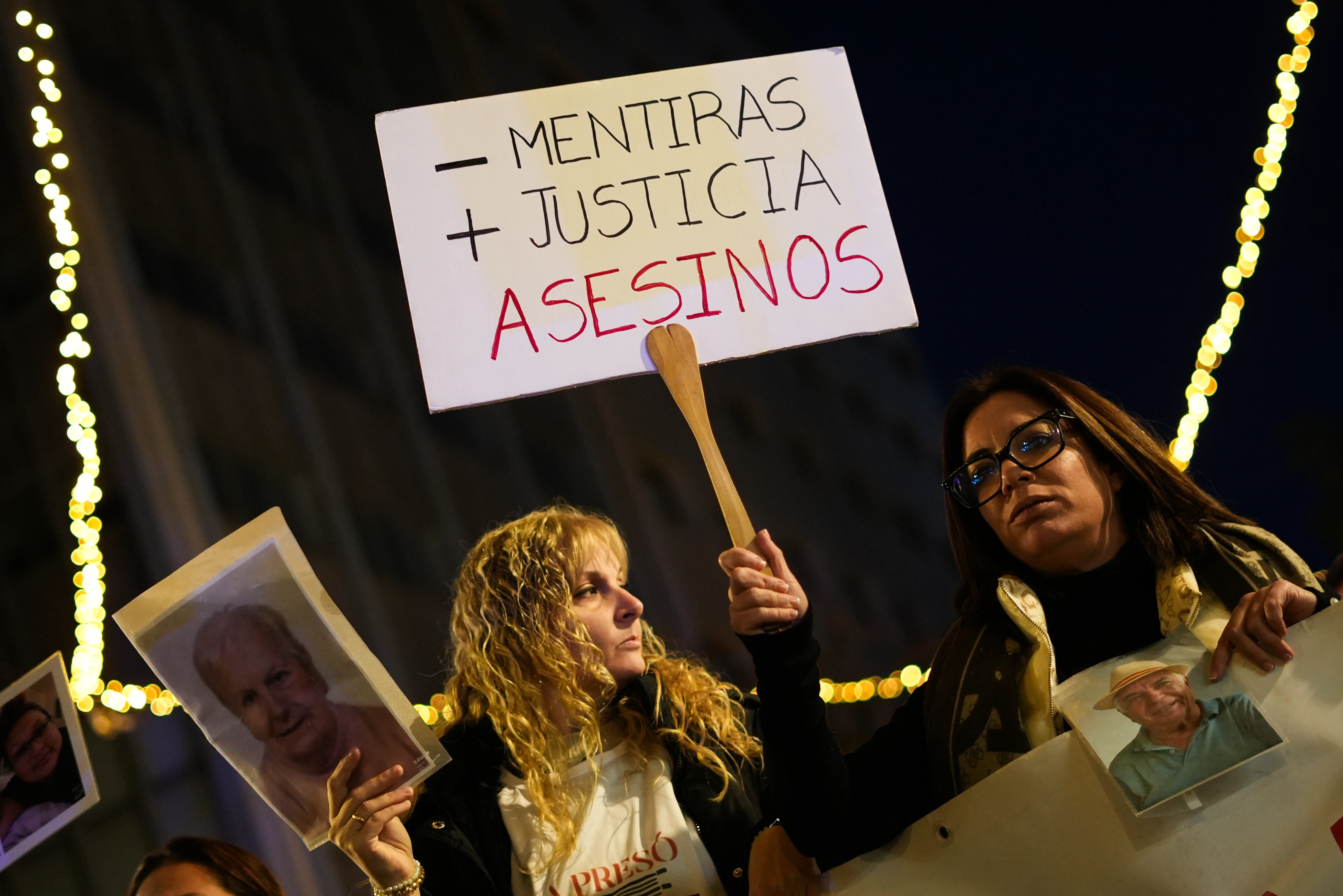 El Consell promete indemnizaciones inmediatas a familias de víctimas mortales de la dana pero llegan tarde
