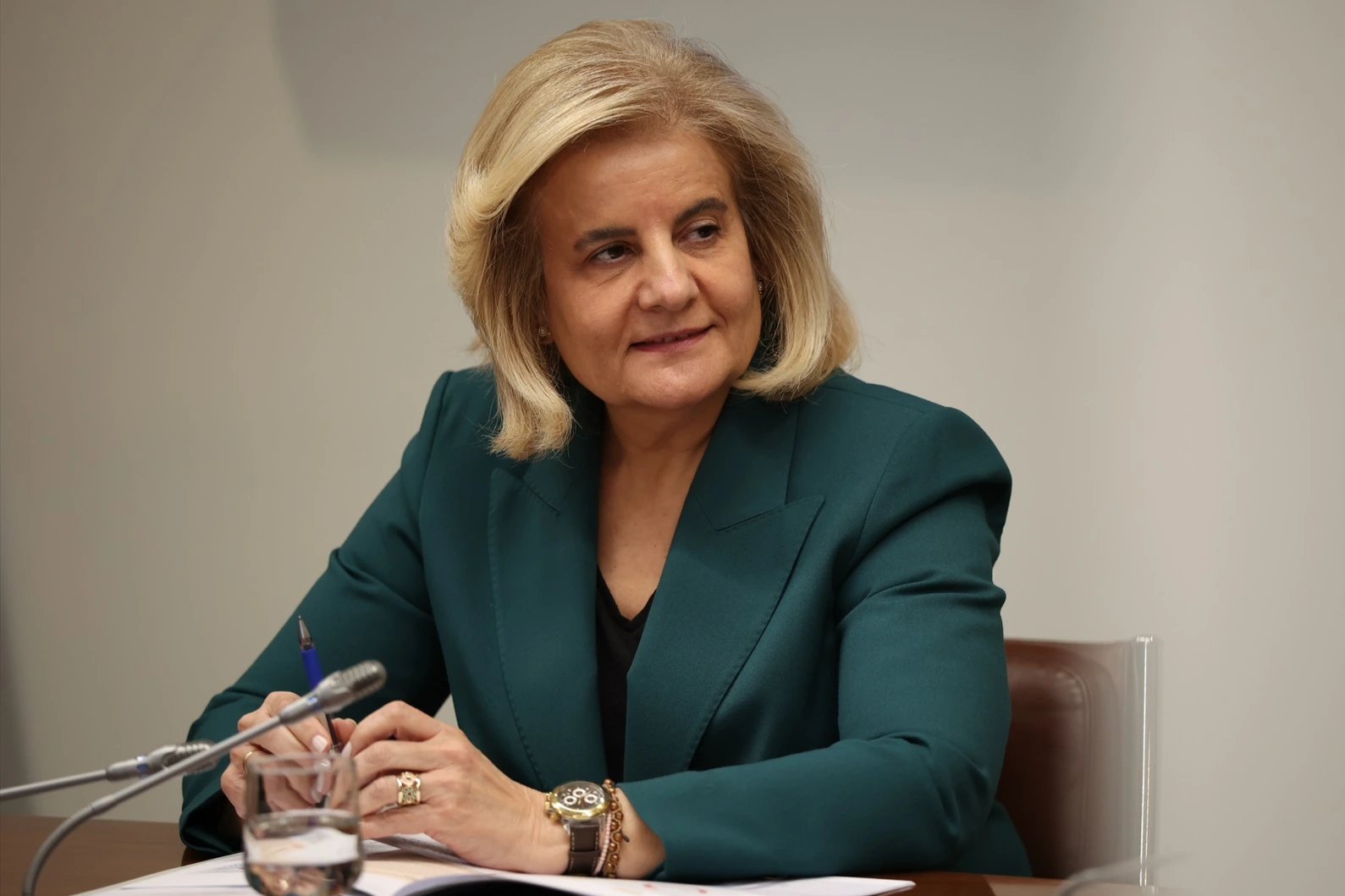 Fátima Báñez, desaparecida tras el accidente ferroviario de Toledo, según Génova y el alcalde de Sevilla