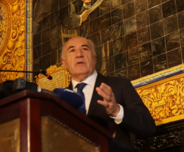 Landaluce pide 200.000 euros a Montero