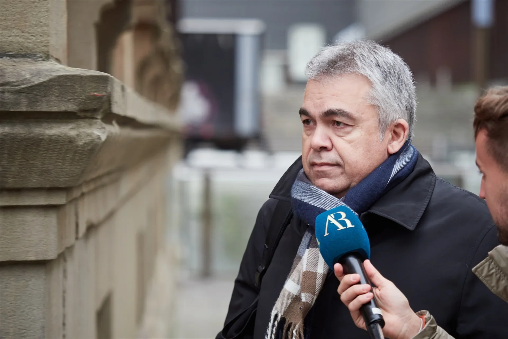 En ese sentido, el exdirigente socialista afirma que la Audiencia Nacional no tendría competencia para investigar ese supuesto 