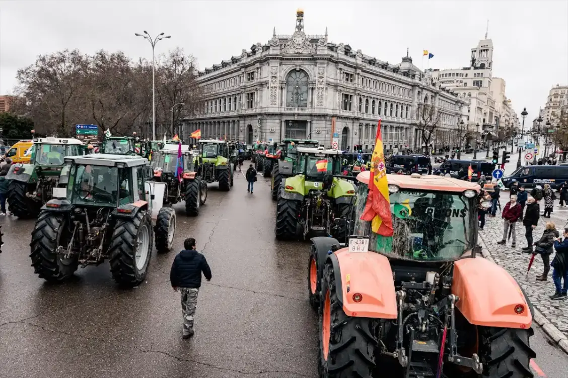 El campo vuelve a movilizarse contra Sánchez con una gran tractorada en Madrid el 28 de octubre