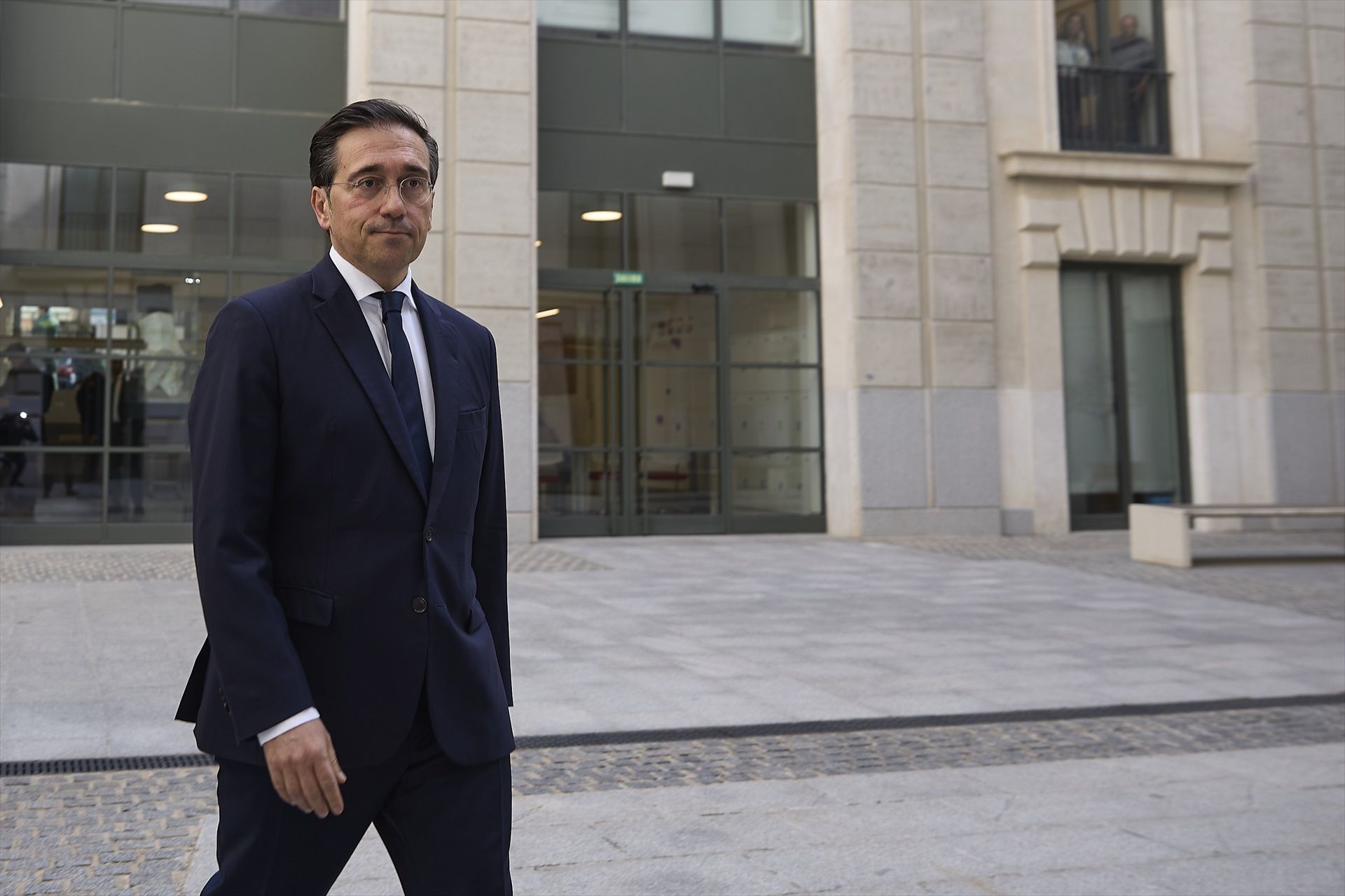 Albares y el dineral que gasta su Ministerio 