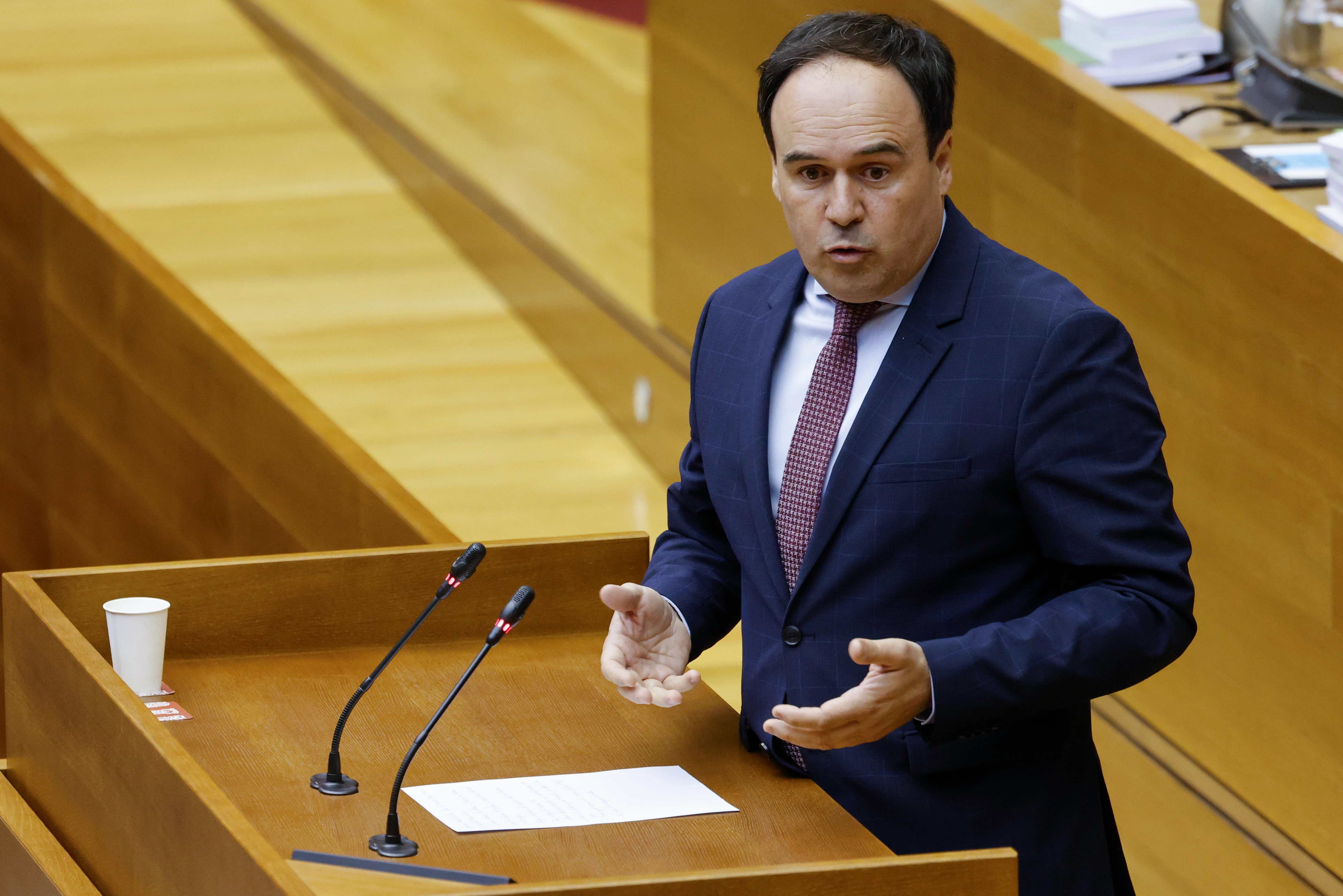 Los primeros cien días de Pérez Llorca: estabilidad, empleo y medidas en marcha