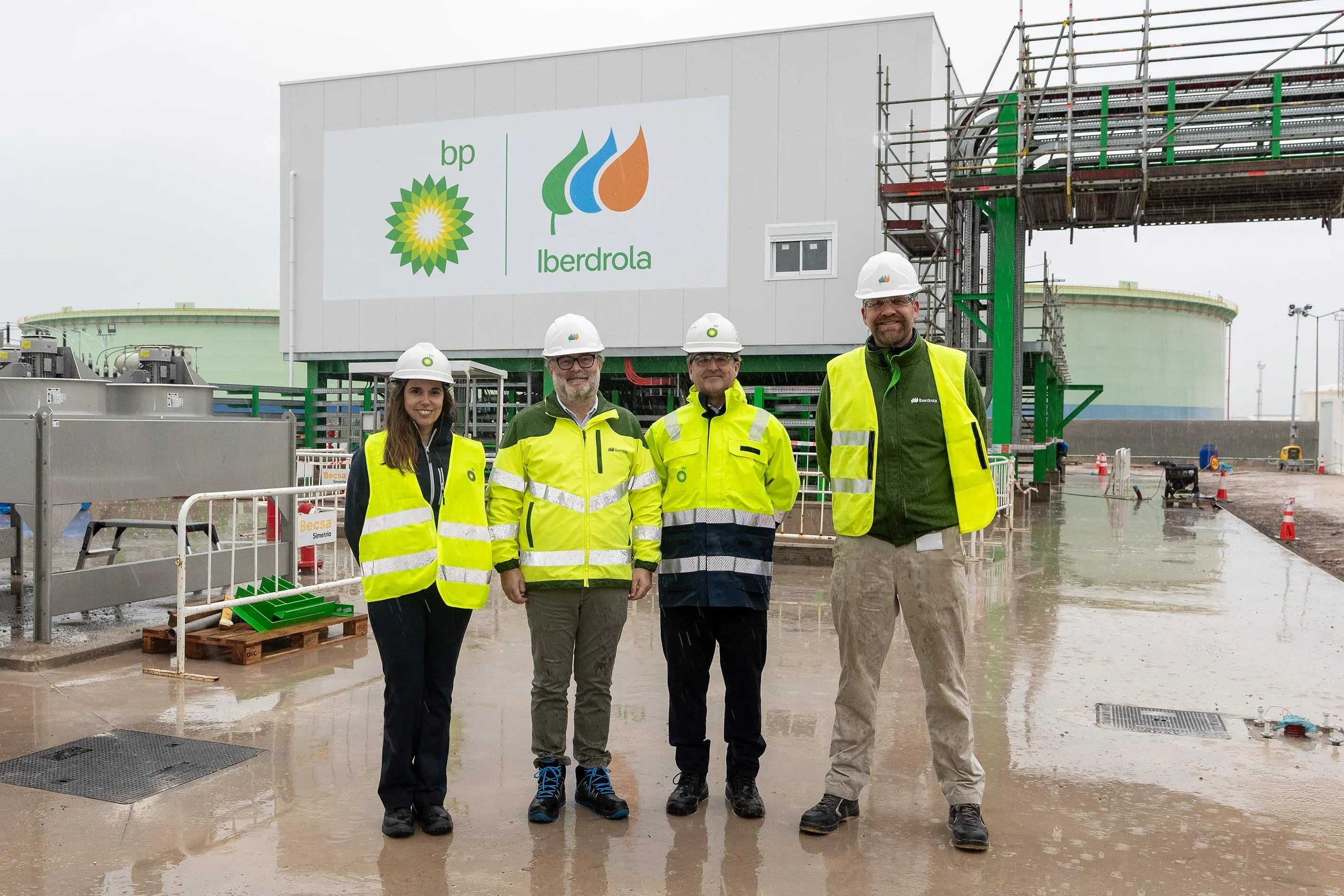 Bp e Iberdrola reciben 211 millones para su planta de hidrógeno verde en la refinería de Castellón